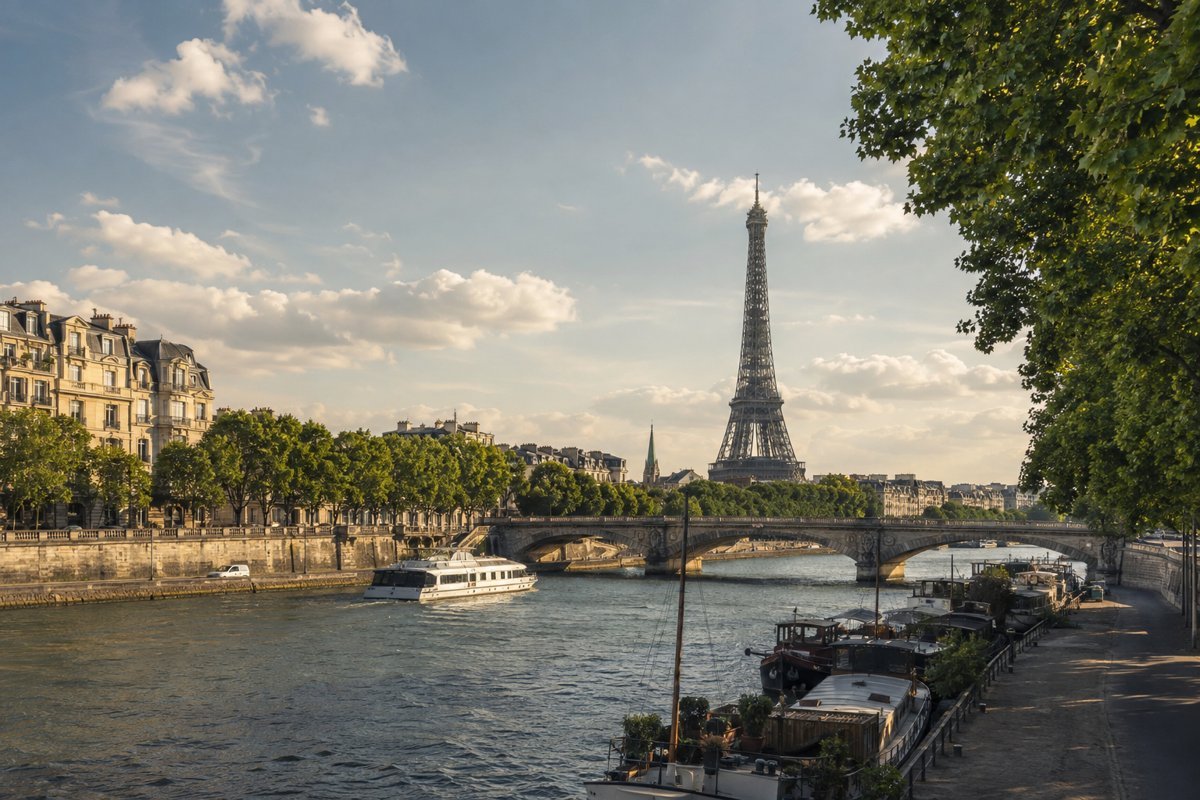 Illustrative city view of Paris